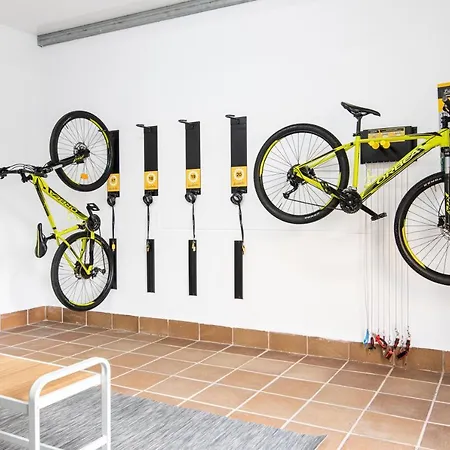 Ereza Mar - Adults Only